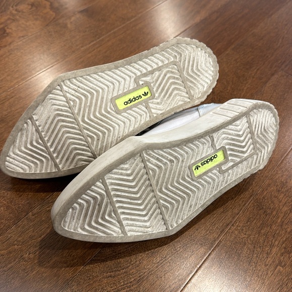 Adidas sneakers - Picture 3 of 6